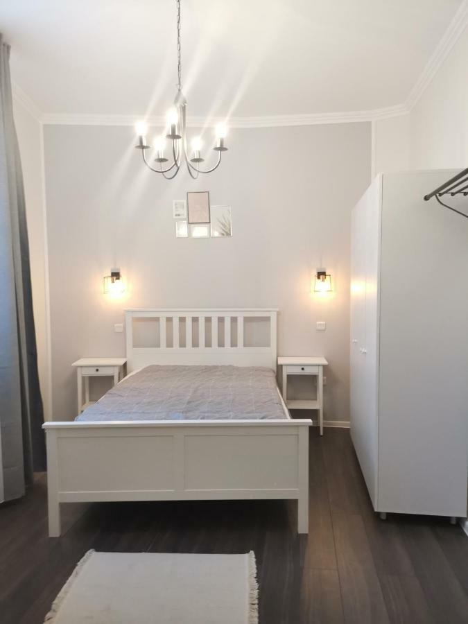 Maison 33 *