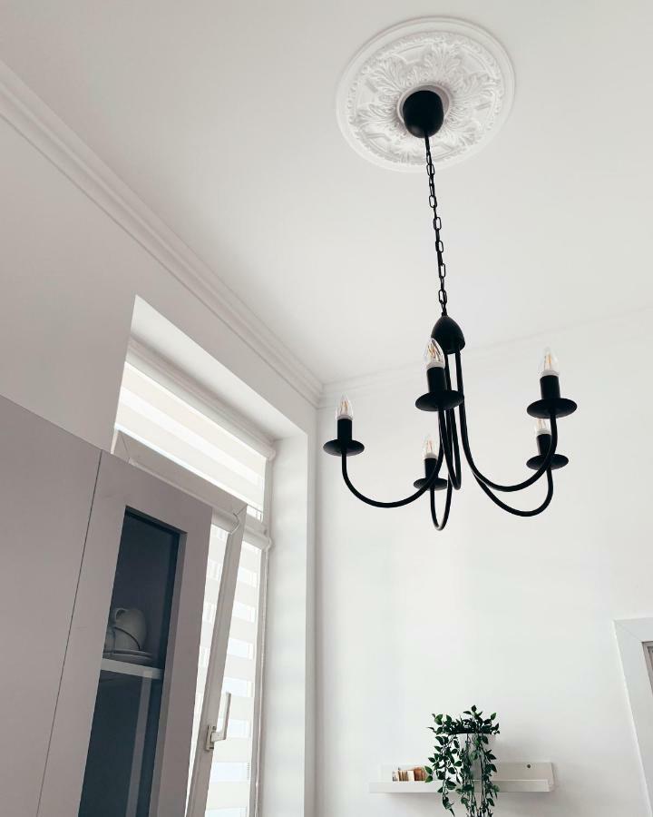 Maison 33 *